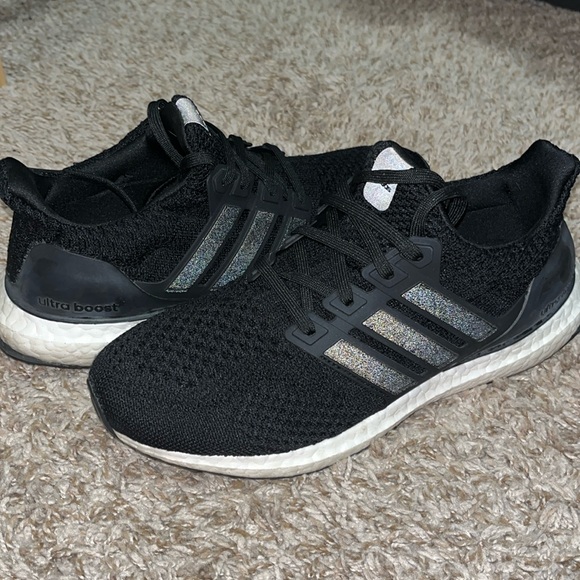 Adidas Ultraboost Women’s - Picture 1 of 8